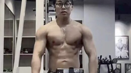 26-летний бодибилдер-инфлюенсер скончался спустя несколько дней после того, как его друг, как сообщается, опубликовал его фотографию с фиолетовыми губами